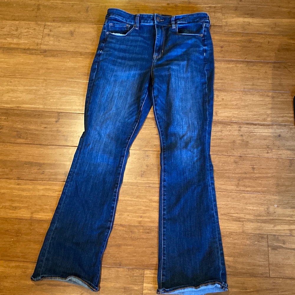 American Eagle hi rise skinny kick jeans; size 12 regular; EUC